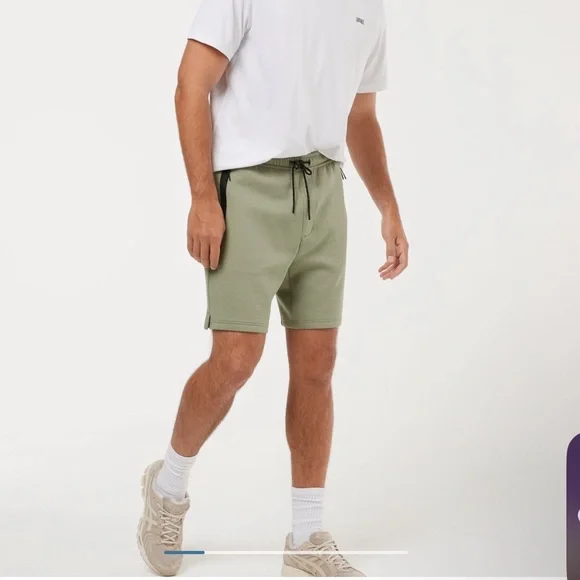 Medium American Eagle 24 7 8 Jogger Short